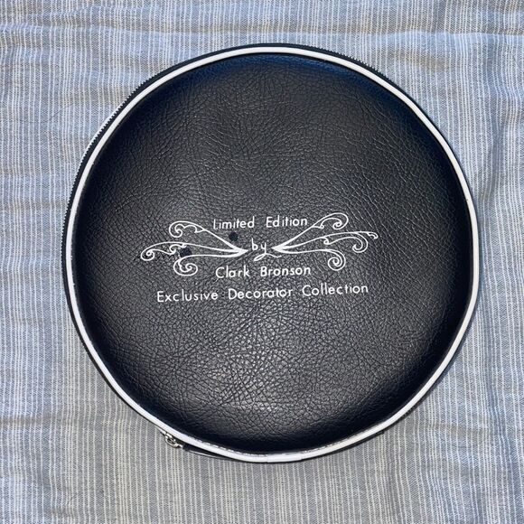 Clark Bronson Set of 6 Decorative Plates with Case - Picture 11 of 16